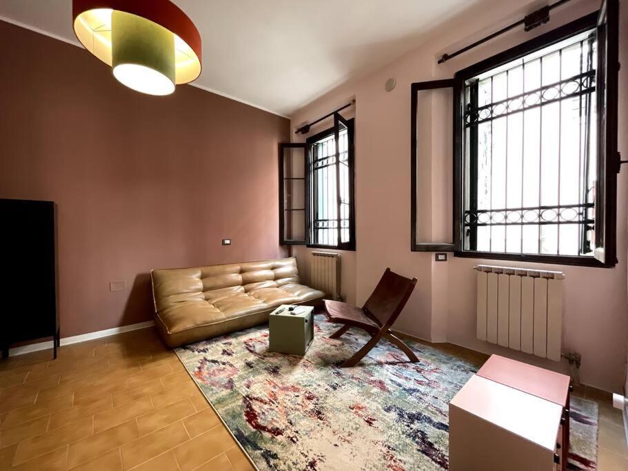 Venetian Pink Apartment In Dorsoduro Exterior photo